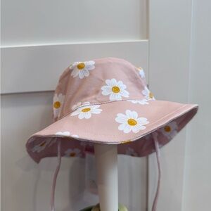 Petit Lem adorable stylish Pink Daisy baby cute Sun Hat size 0-6m full brim